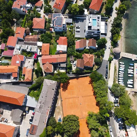 Apartment Karuzz 2 *